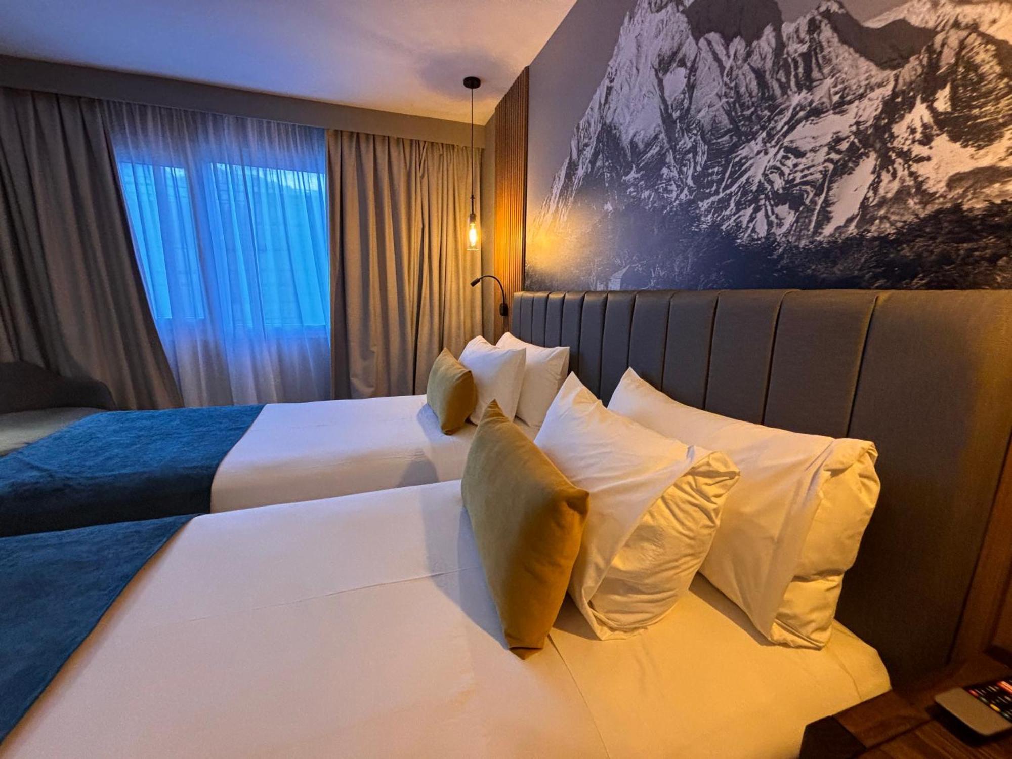 Alto Andino Hotel Ushuaia Exterior photo
