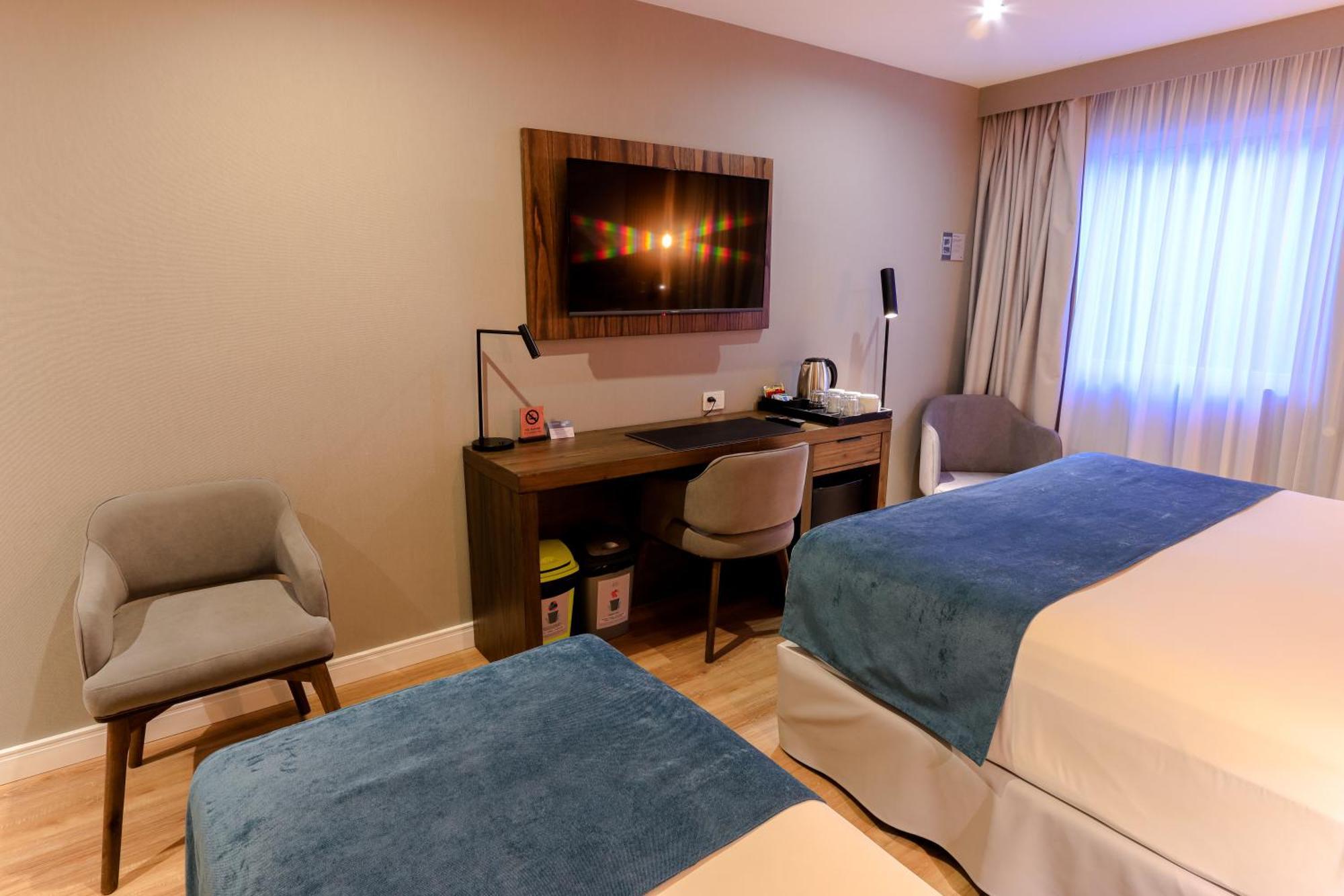 Alto Andino Hotel Ushuaia Exterior photo