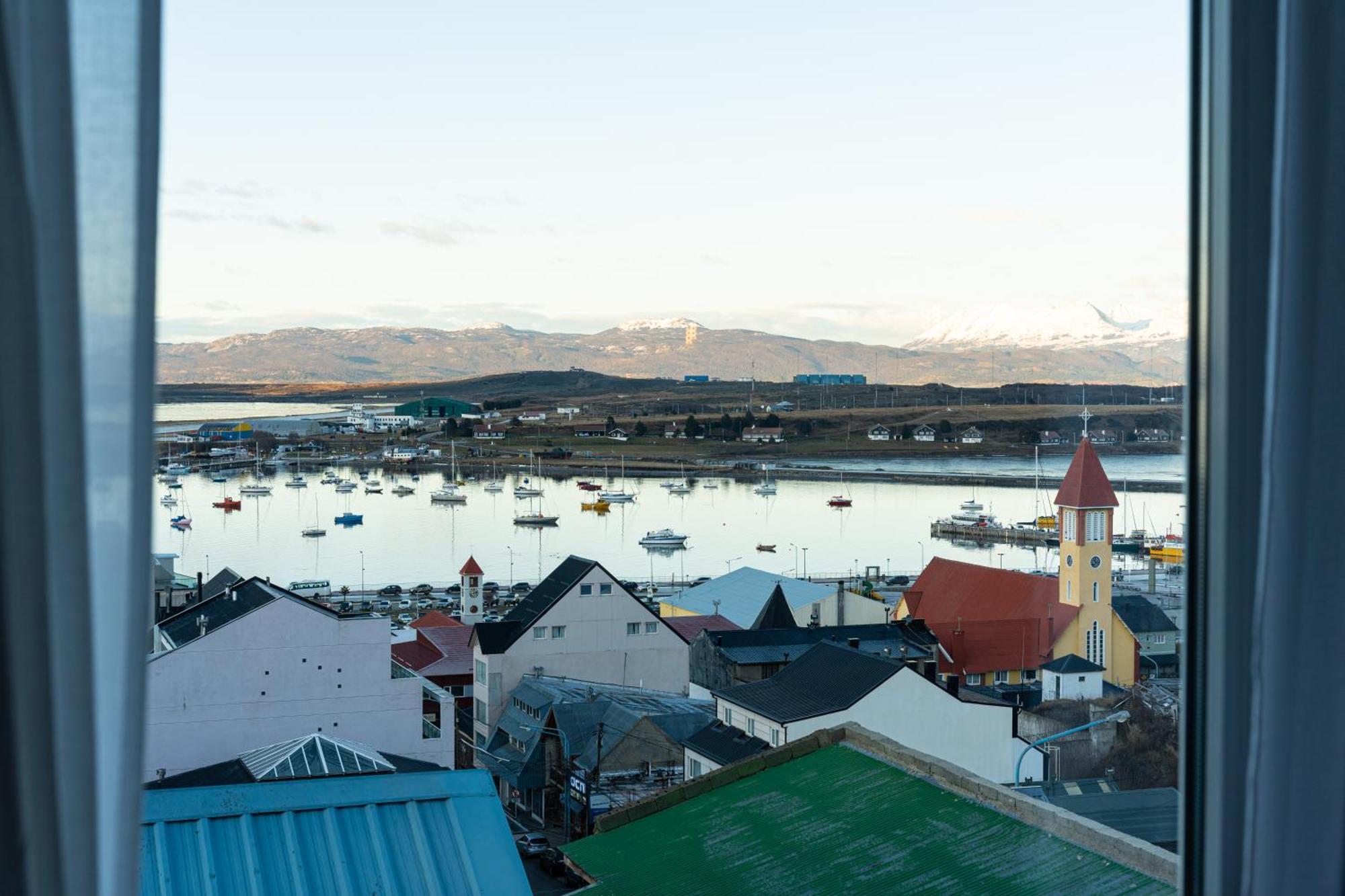 Alto Andino Hotel Ushuaia Exterior photo