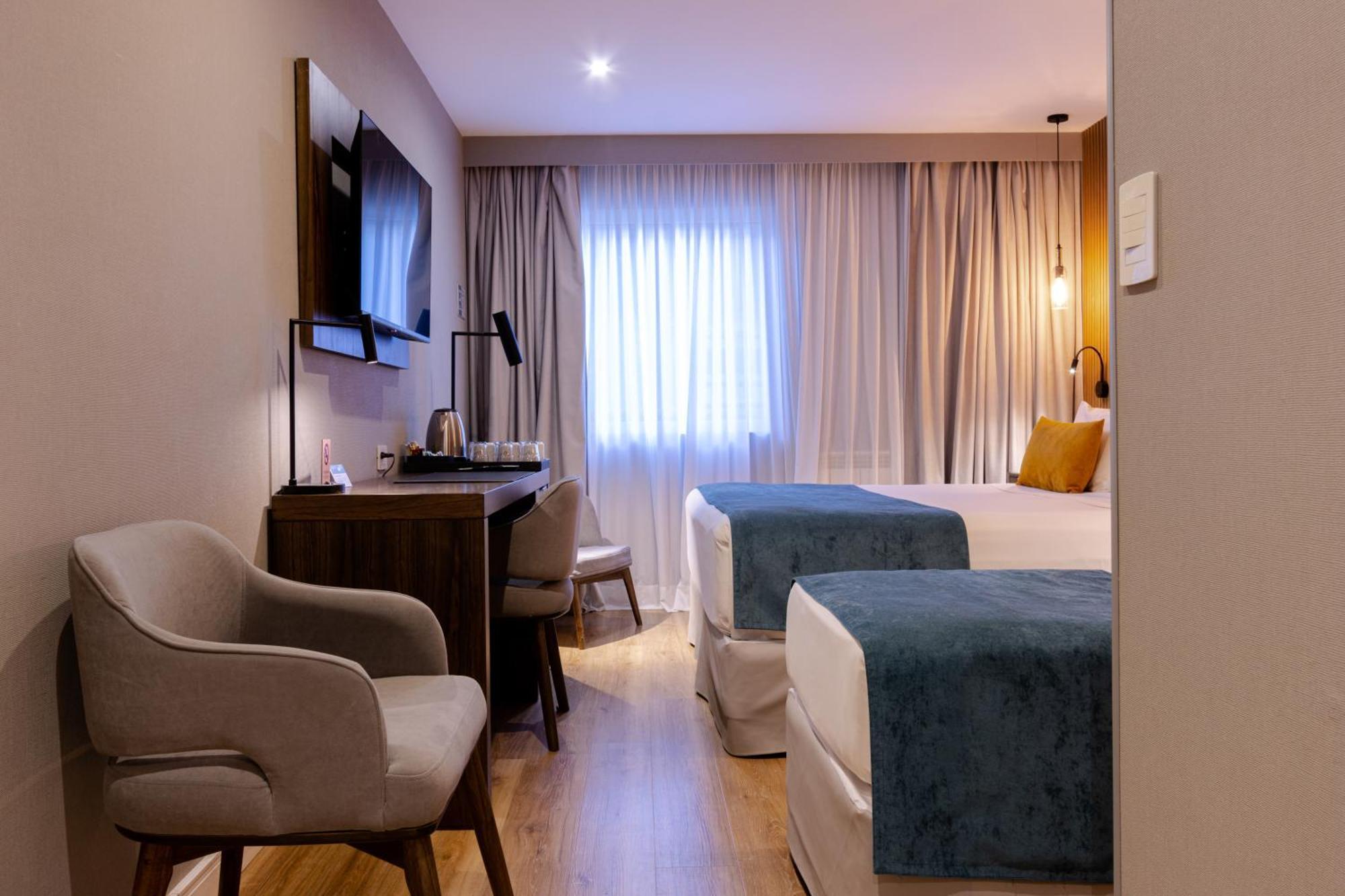 Alto Andino Hotel Ushuaia Exterior photo